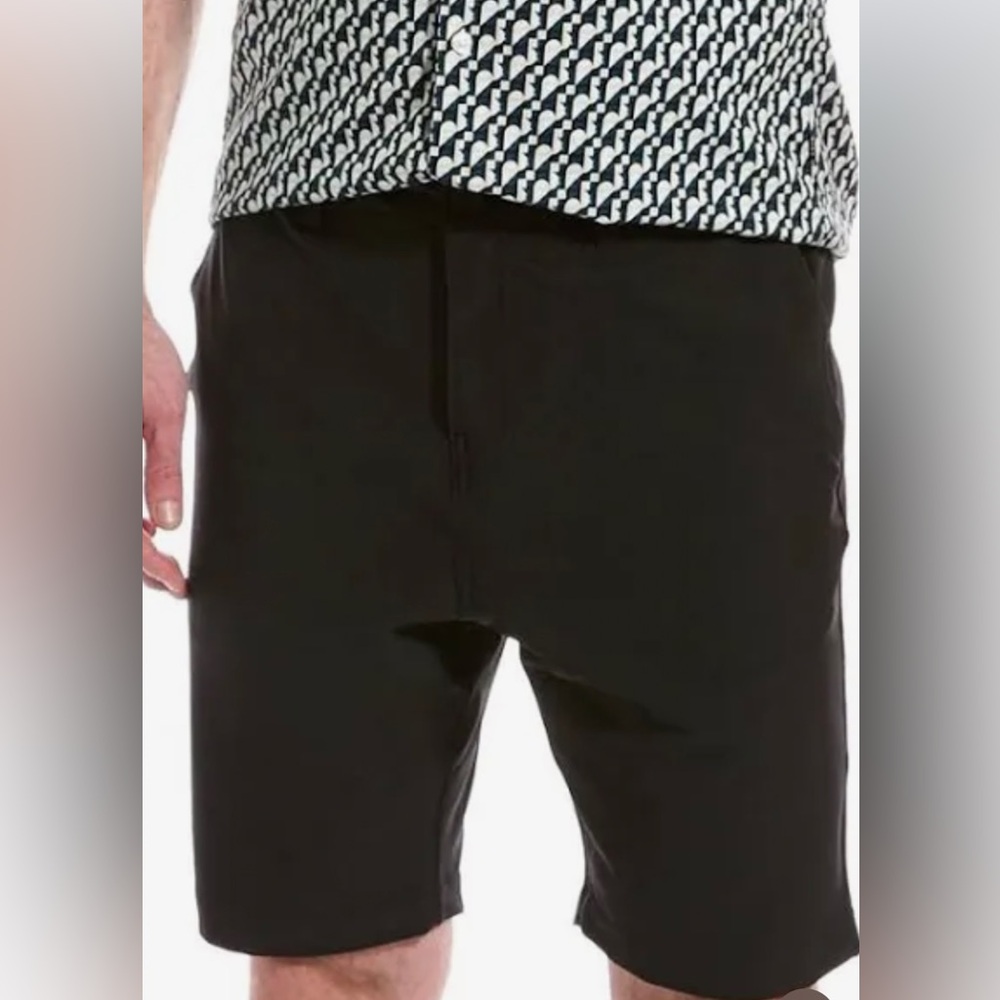 Magaschoni Black Flat Front Men's Shorts Stretch Size 32 NWT MSRP $68